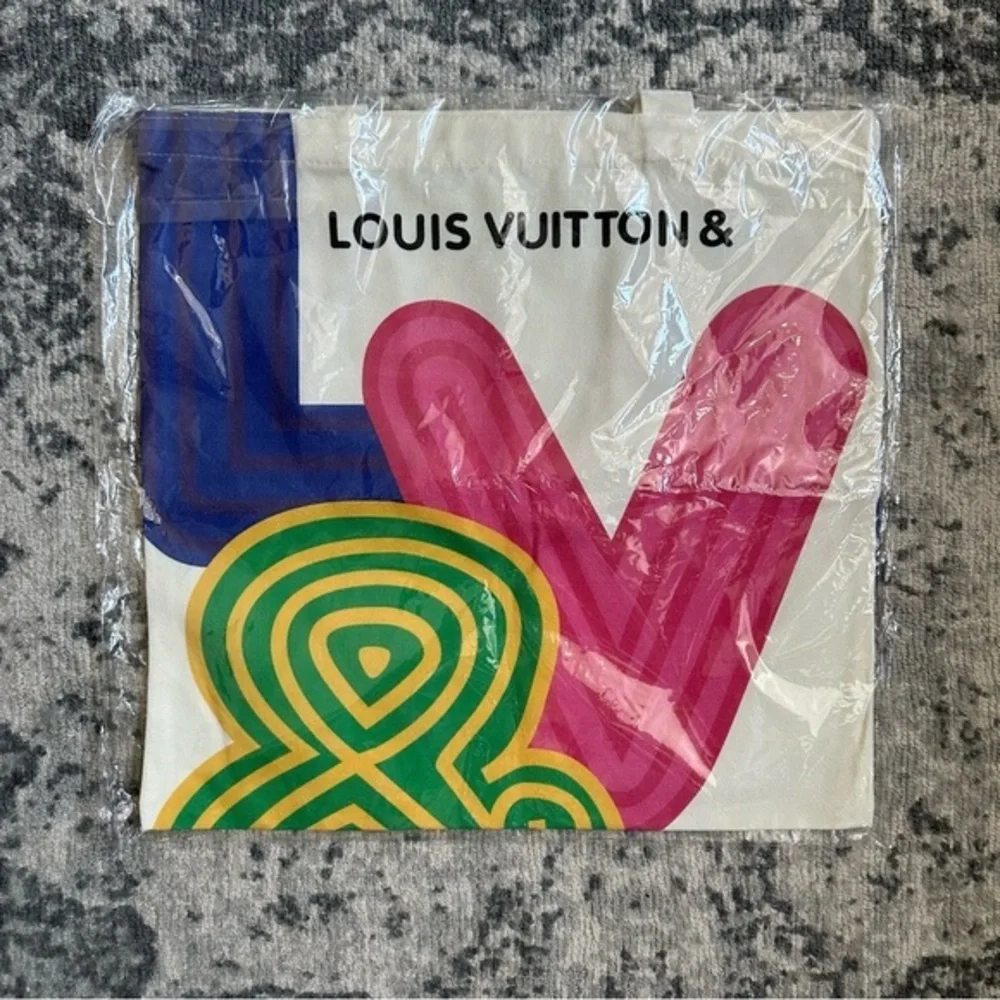 Louie Vuitton Souvenir Bag Tote New In Wrapper